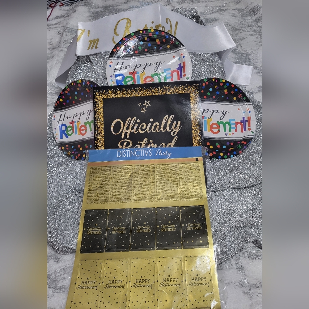 Elegant Gold and Black Retirement Party Decorations